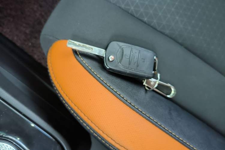 Used Baojun 310 2017 1.5L Automatic Fashion Model Vehicle Key