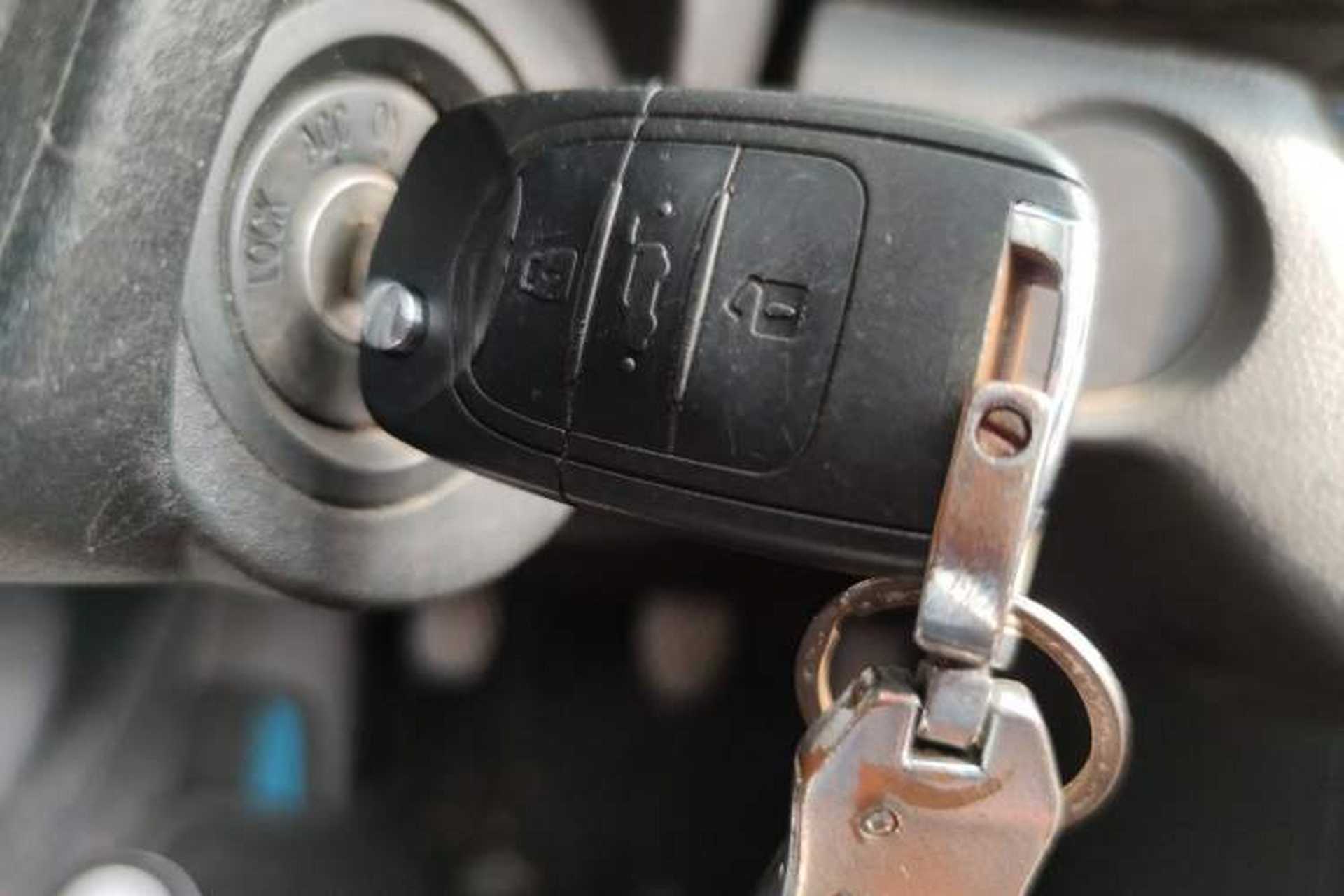 Used Baojun 310 2017 1.5L Manual Luxury Model Vehicle Key