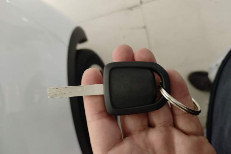 Used Baojun 310 2017 1.5L Automatic Fashion Model Vehicle Key