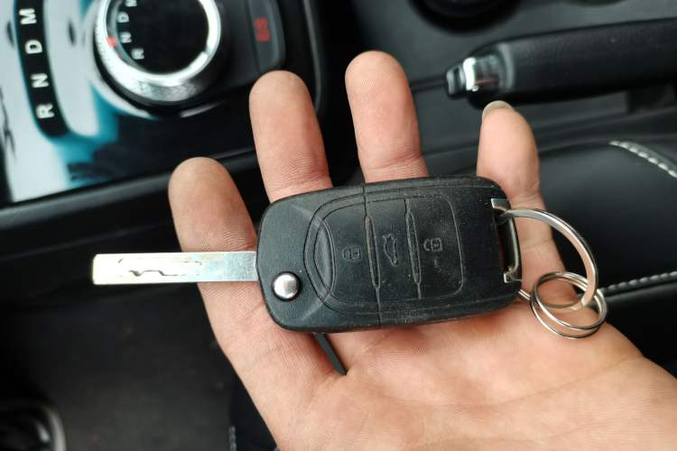 Used Baojun 310 2017 1.5L Automatic Fashion Model Vehicle Key