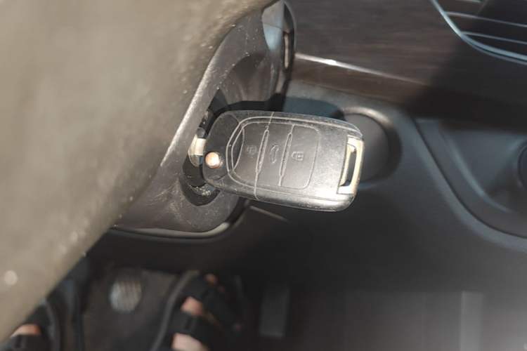 Used Baojun 310 2017 1.5L Manual Fashion Model Vehicle Key
