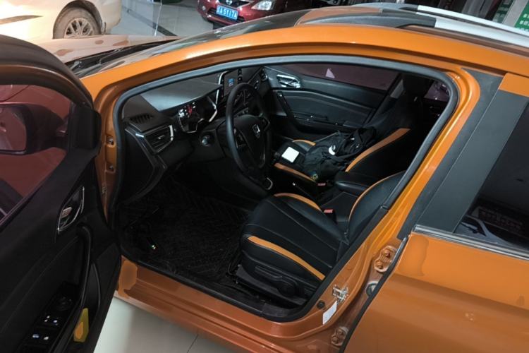 Used Baojun 310 2017 1.5L Manual Luxury Model Driver Seat