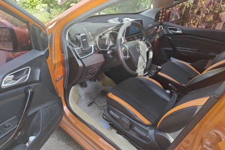 Used Baojun 310 2017 1.5L Manual Fashion Model Driver Seat