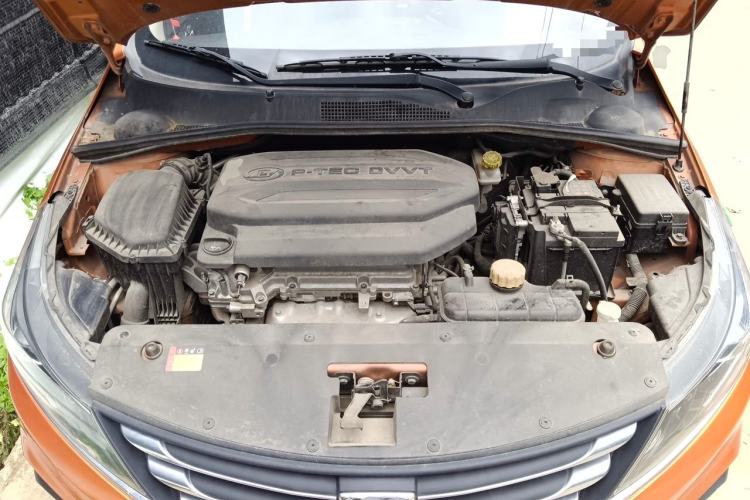 Used Baojun 310 2017 1.5L Automatic Luxury Model Engine Bay
