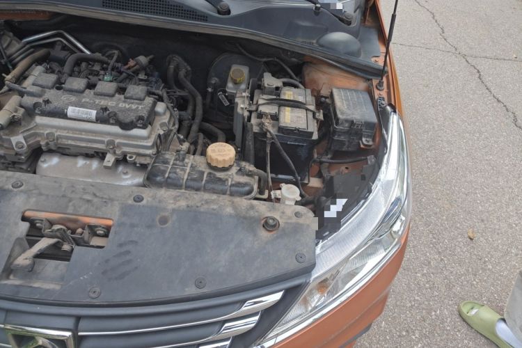 Used Baojun 310 2017 1.5L Manual Fashion Model Engine Bay Left