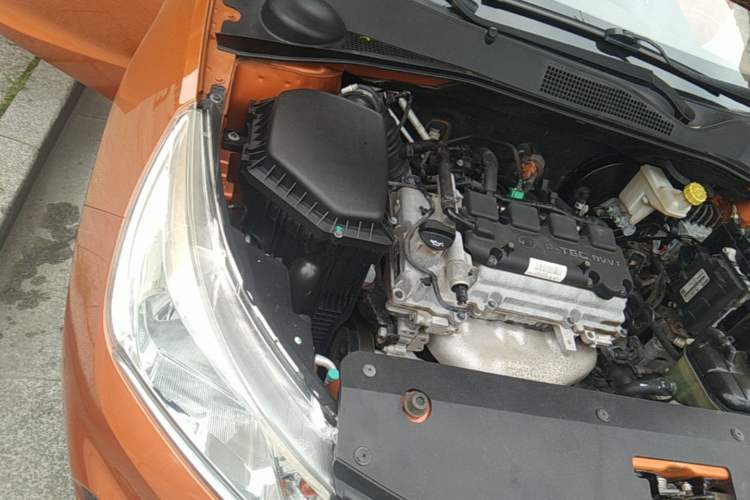 Used Baojun 310 2017 1.5L Automatic Fashion Model Engine Bay Right
