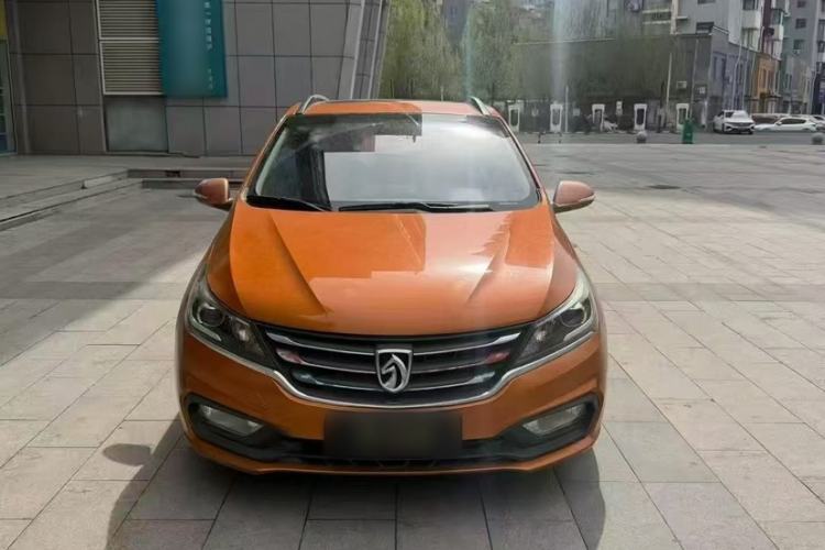 Used Baojun 310 2017 1.5L Manual Luxury Model Exterior 3