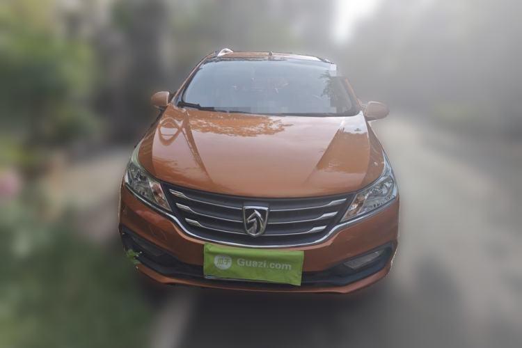 Used Baojun 310 2017 1.5L Manual Fashion Model Front