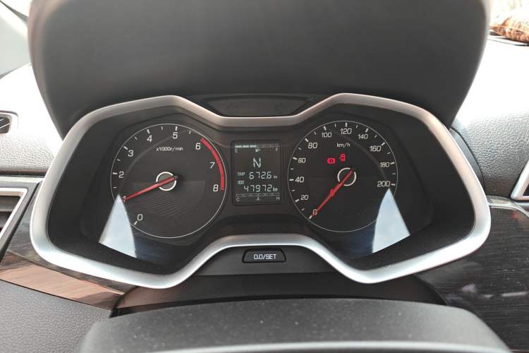 Used Baojun 310 2017 1.5L Automatic Fashion Model Instrument Cluster