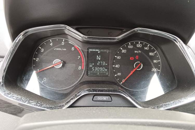 Used Baojun 310 2017 1.5L Automatic Luxury Model Instrument Cluster