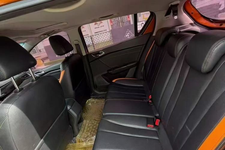 Used Baojun 310 2017 1.5L Manual Luxury Model Interior 2
