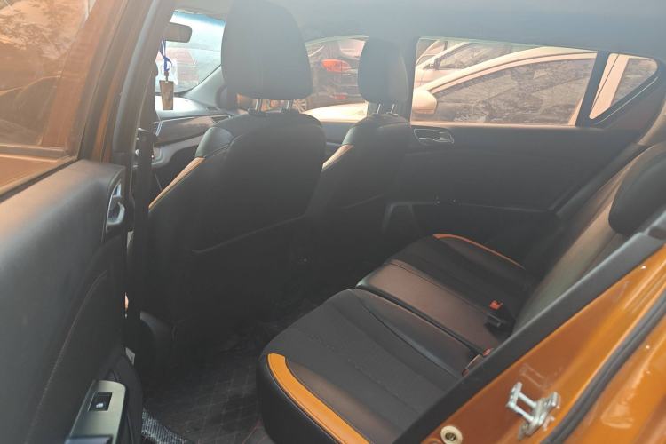 Used Baojun 310 2017 1.5L Automatic Fashion Model Interior 4