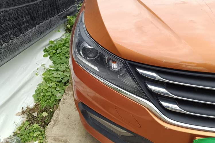 Used Baojun 310 2017 1.5L Automatic Luxury Model Right Front Headlight
