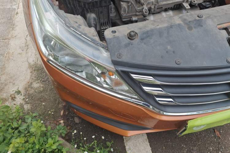 Used Baojun 310 2017 1.5L Manual Fashion Model Right Front Headlight