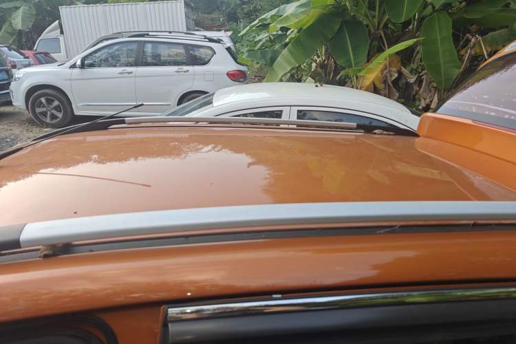 Used Baojun 310 2017 1.5L Automatic Fashion Model Roof