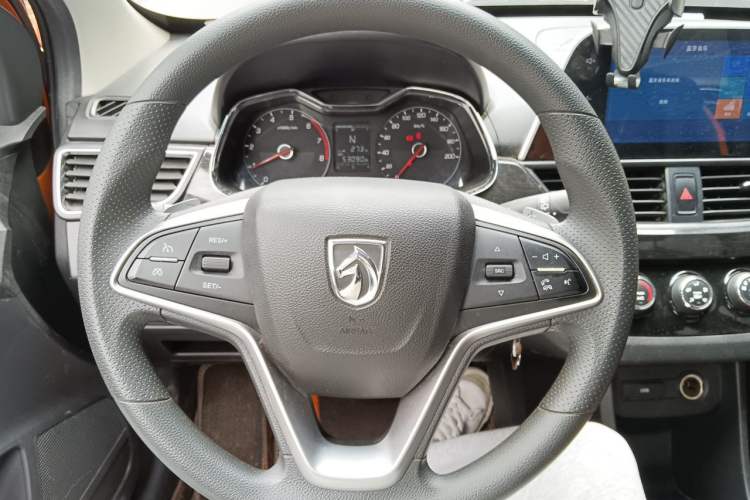 Used Baojun 310 2017 1.5L Automatic Luxury Model Steering Wheel