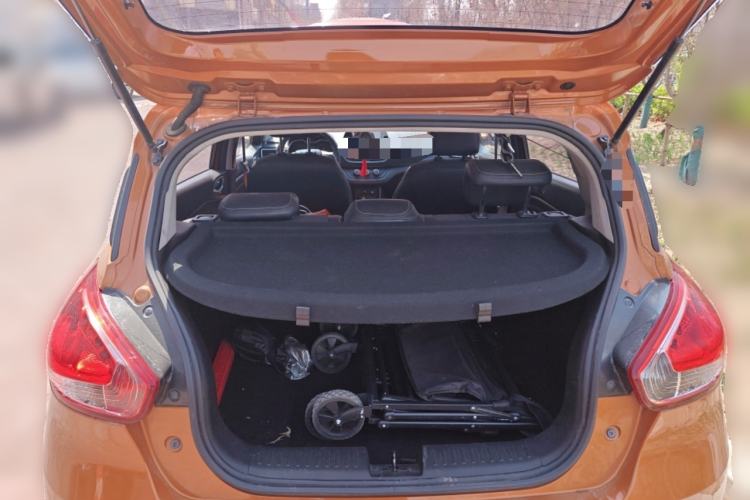 Used Baojun 310 2017 1.5L Automatic Fashion Model Trunk