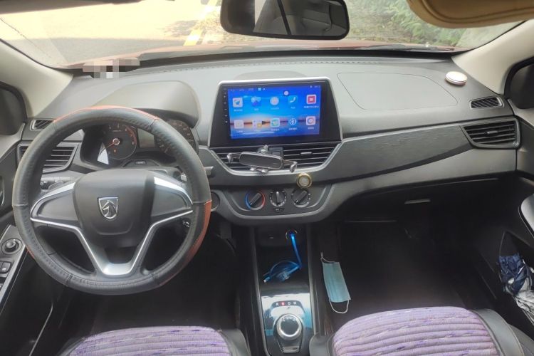 Used Baojun 310 2019 1.2L Automatic Comfort Model Center Console