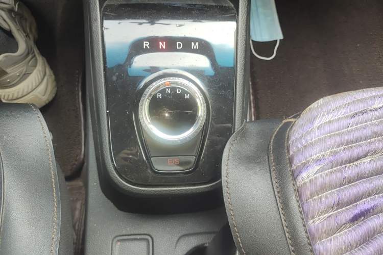 Used Baojun 310 2019 1.2L Automatic Comfort Model Gear Lever