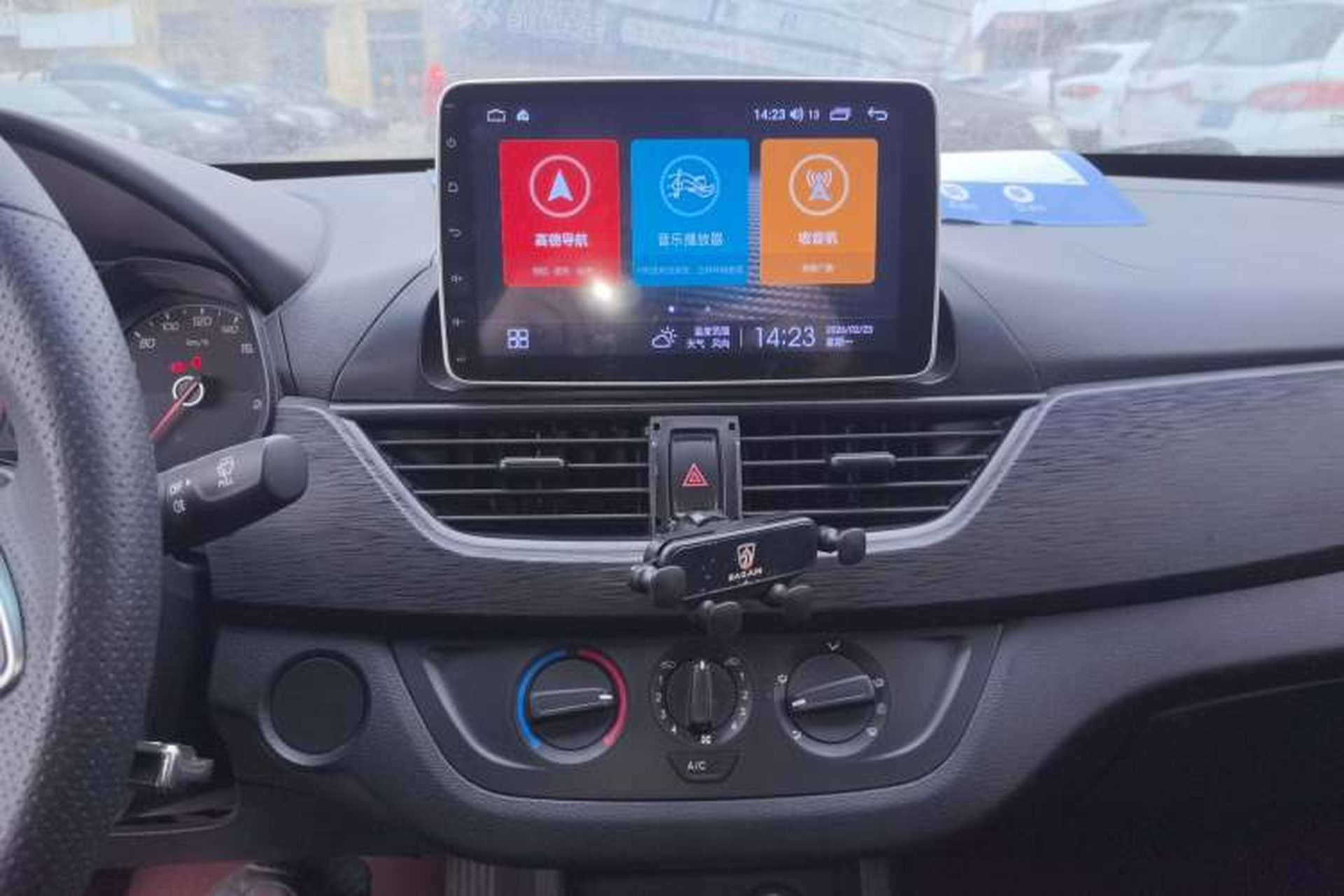 Used Baojun 310 2019 1.2L Automatic Comfort Model Audio And AC Panel