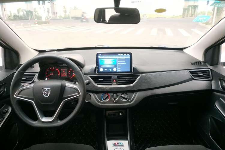 Used Baojun 310 2019 1.2L Automatic Comfort Model Center Console