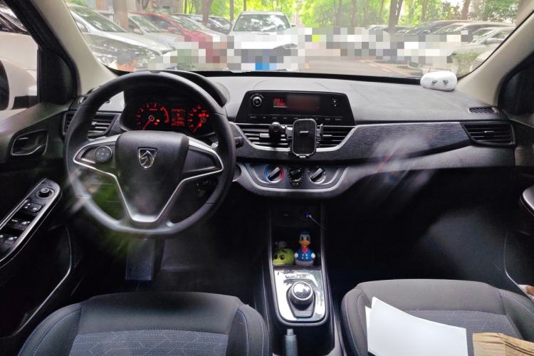 Used Baojun 310 2019 1.2L Automatic Comfort Model Center Console