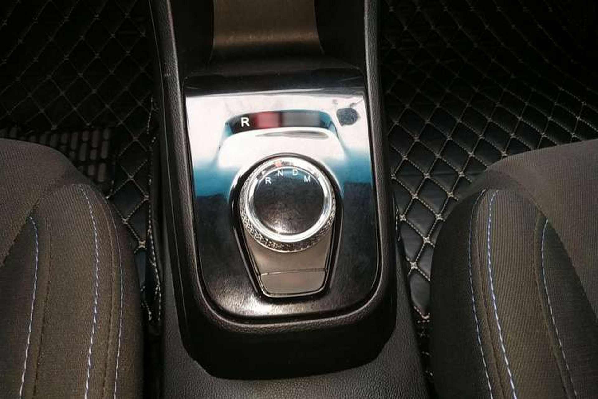 Used Baojun 310 2019 1.2L Automatic Comfort Model Gear Lever