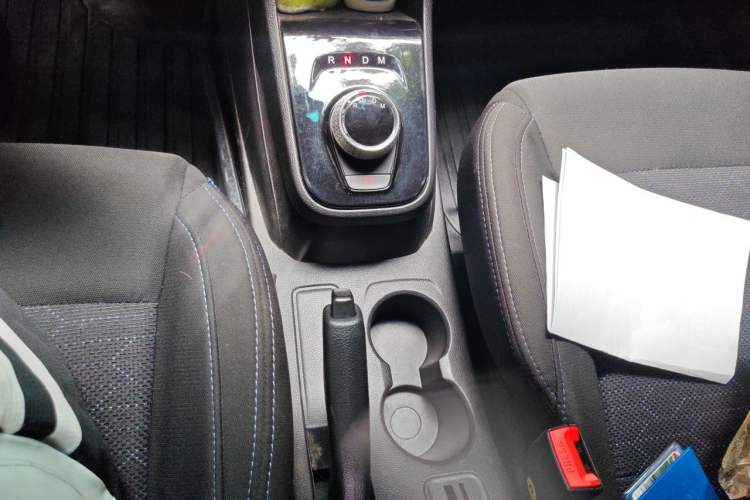 Used Baojun 310 2019 1.2L Automatic Comfort Model Gear Lever