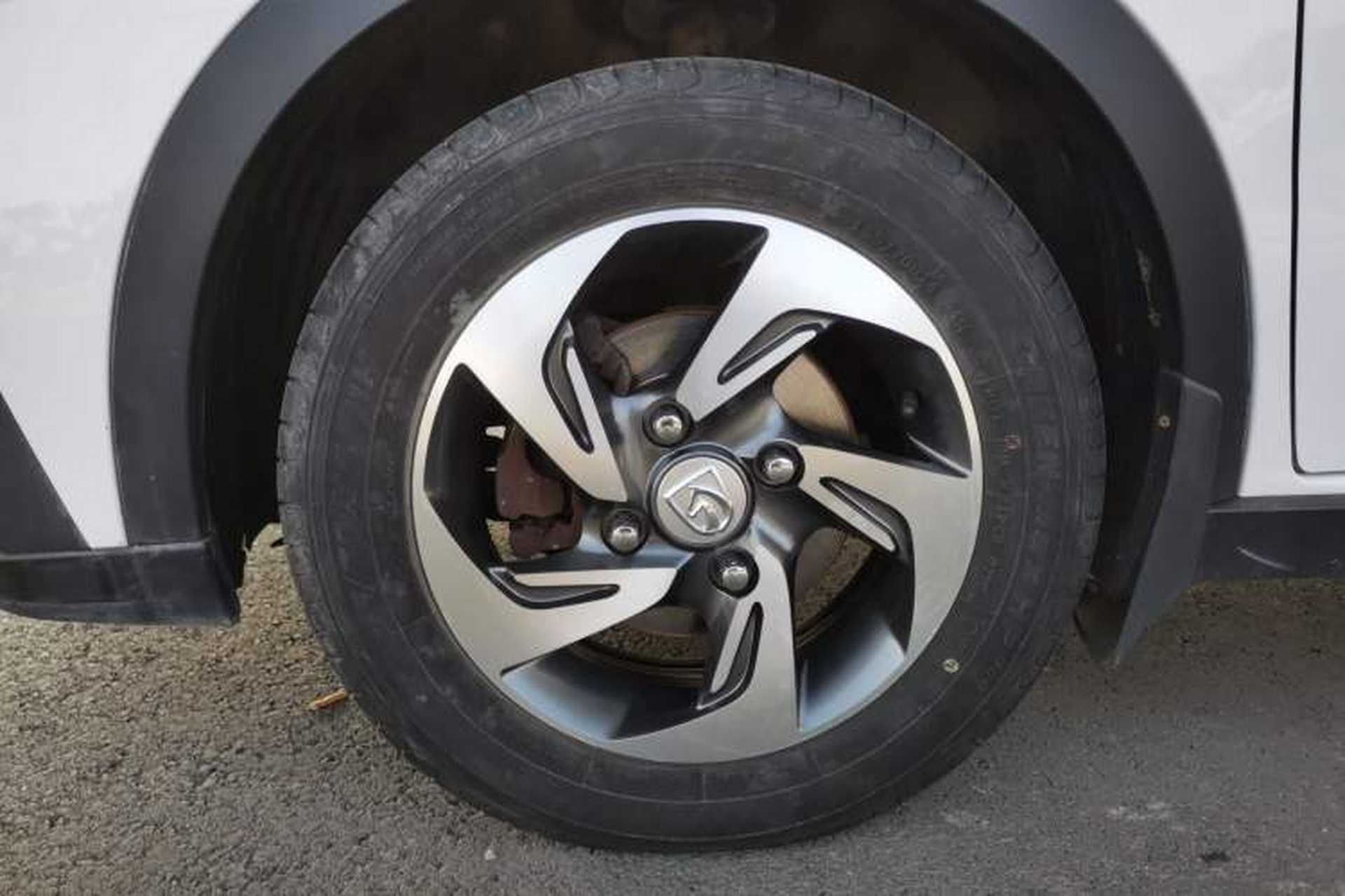 Used Baojun 310 2019 1.2L Automatic Comfort Model Left Front Wheel Hub