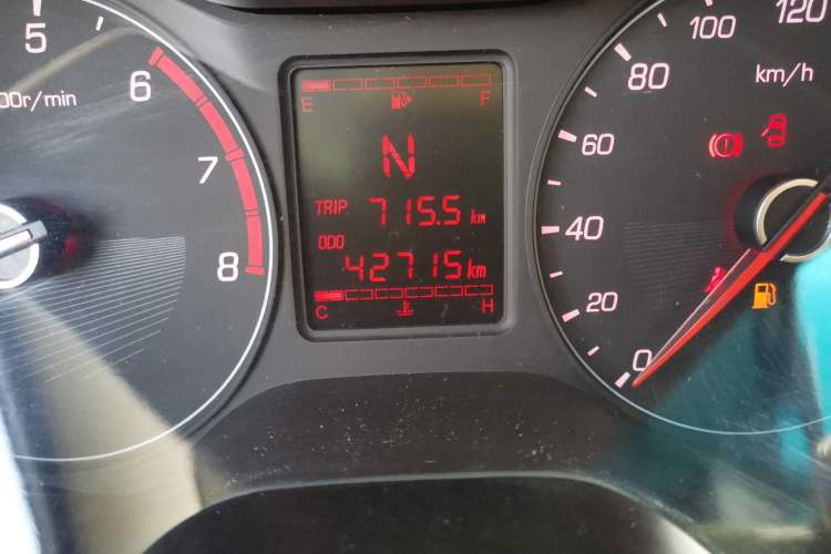 Used Baojun 310 2019 1.2L Automatic Comfort Model Odometer Close Up