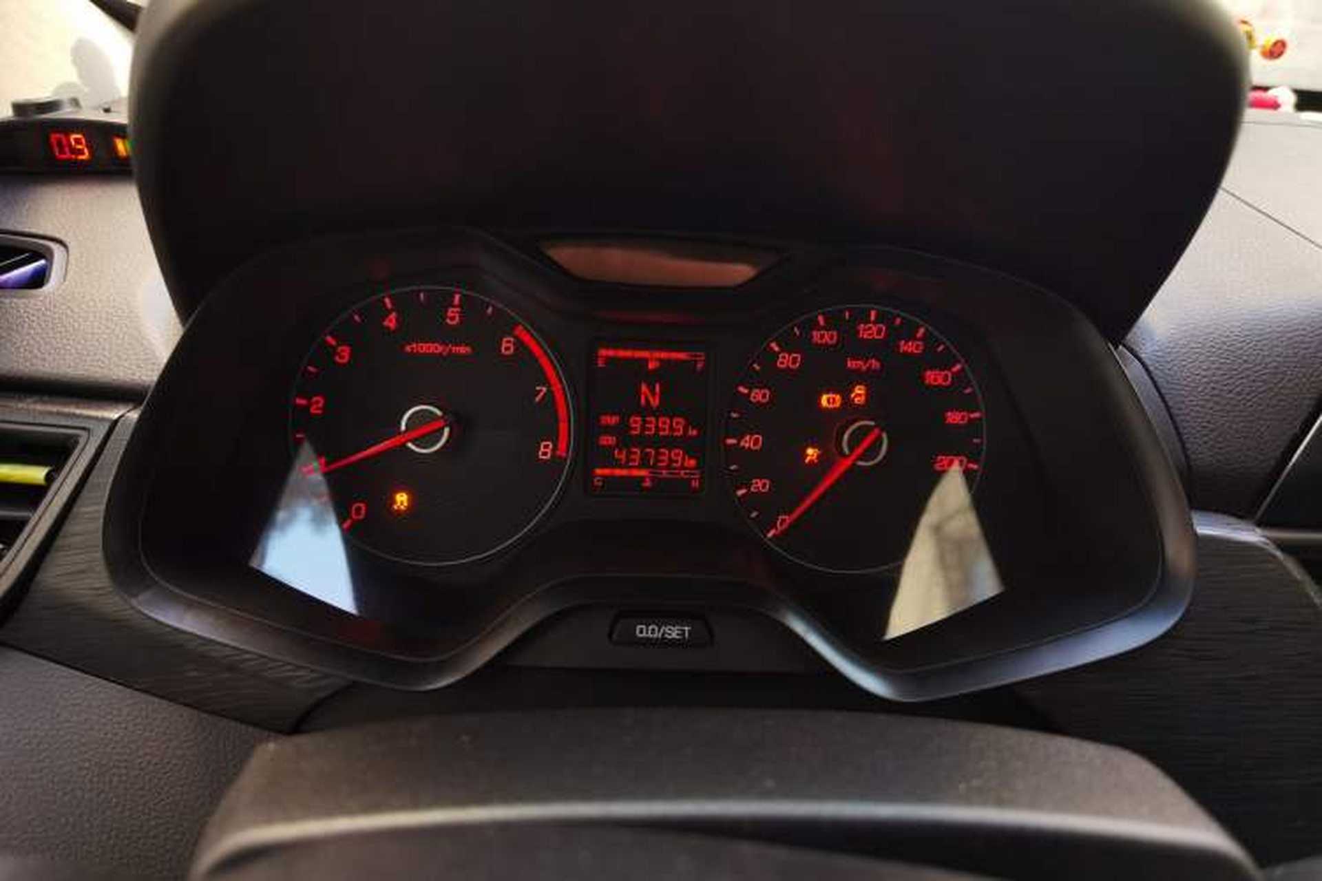 Used Baojun 310 2019 1.2L Automatic Comfort Model Odometer Close Up