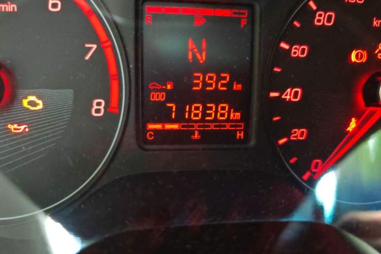 Used Baojun 310 2019 1.2L Automatic Comfort Model Odometer Close Up