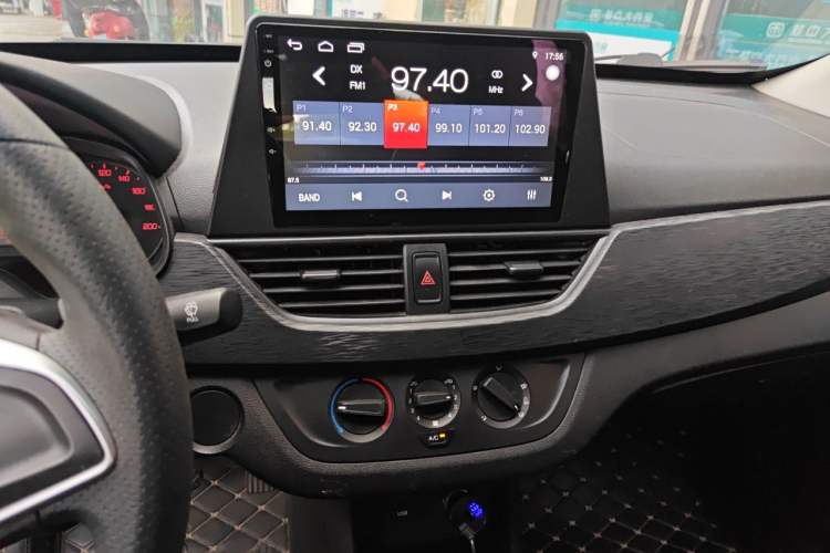 Used Baojun 310 2019 1.2L Automatic Comfort Model Audio And AC Panel