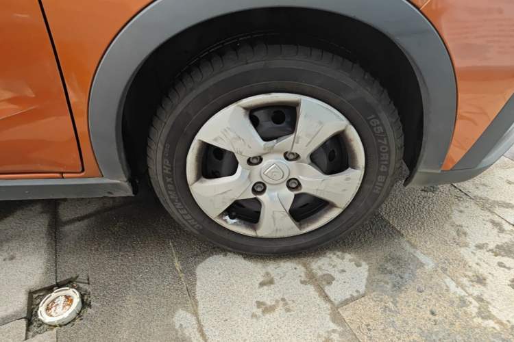 Used Baojun 310 2019 1.2L Automatic Comfort Model Right Front Wheel Hub