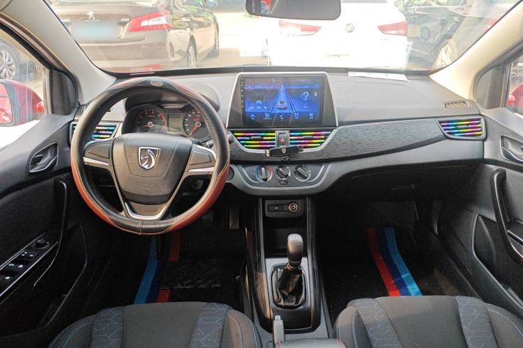 Used Baojun 310 2020 1.2L Manual Comfort Edition Center Console