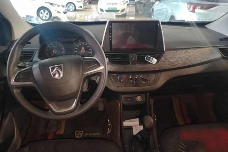 Used Baojun 310 2020 1.2L Manual Comfort Edition Center Console