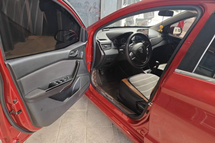 Used Baojun 310 2020 1.2L Manual Comfort Edition Driver Seat