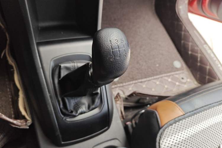 Used Baojun 310 2020 1.2L Manual Comfort Edition Gear Lever