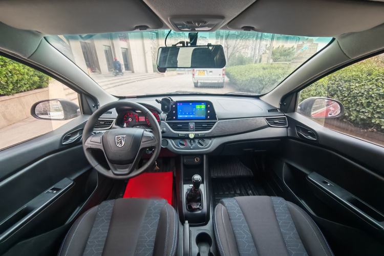 Used Baojun 310 2020 1.2L Manual Value Edition Interior 2