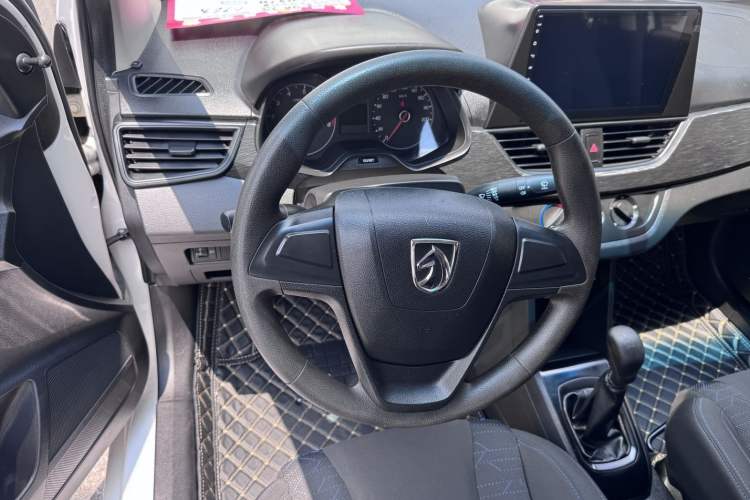 Used Baojun 310 2020 1.2L Manual Value Edition Audio And AC Panel