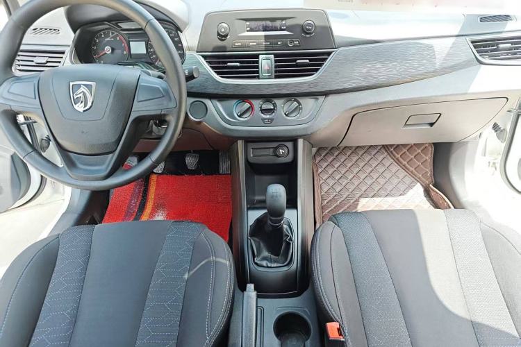 Used Baojun 310 2020 1.2L Manual Value Edition Audio And AC Panel