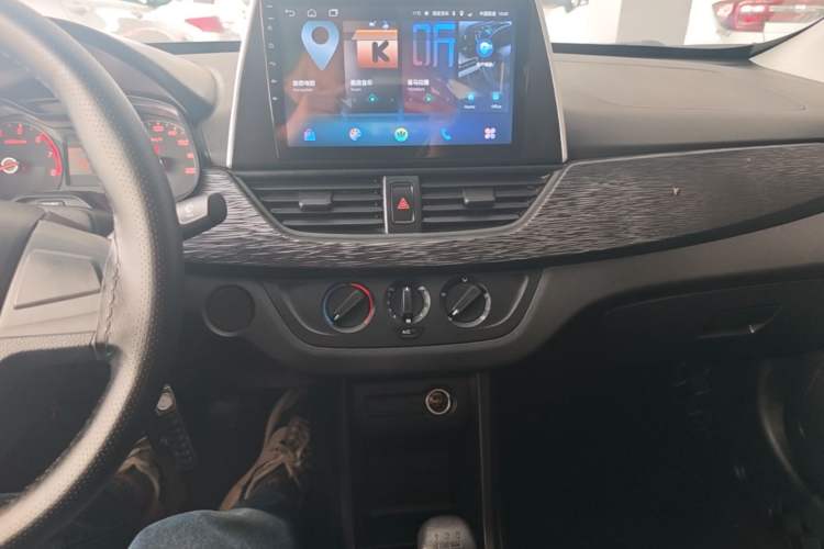 Used Baojun 310 2020 1.2L Manual Value Edition Audio And AC Panel