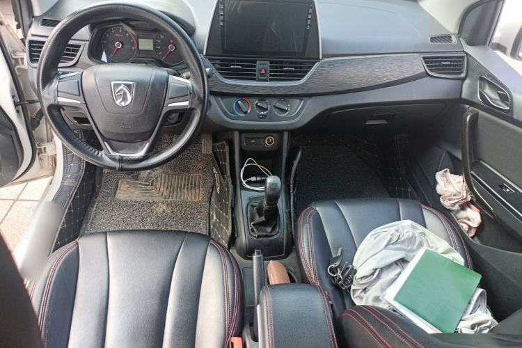 Used Baojun 310 2020 1.2L Manual Comfort Edition Center Console
