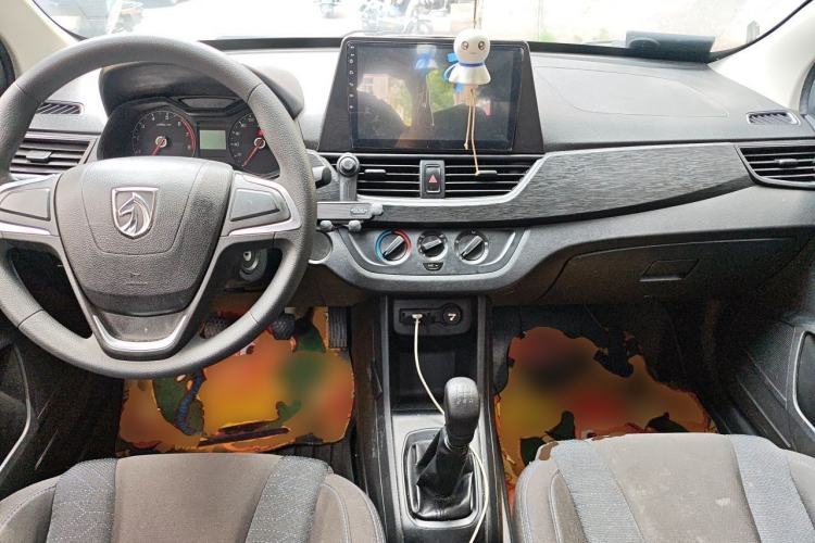 Used Baojun 310 2020 1.2L Manual Comfort Edition Center Console