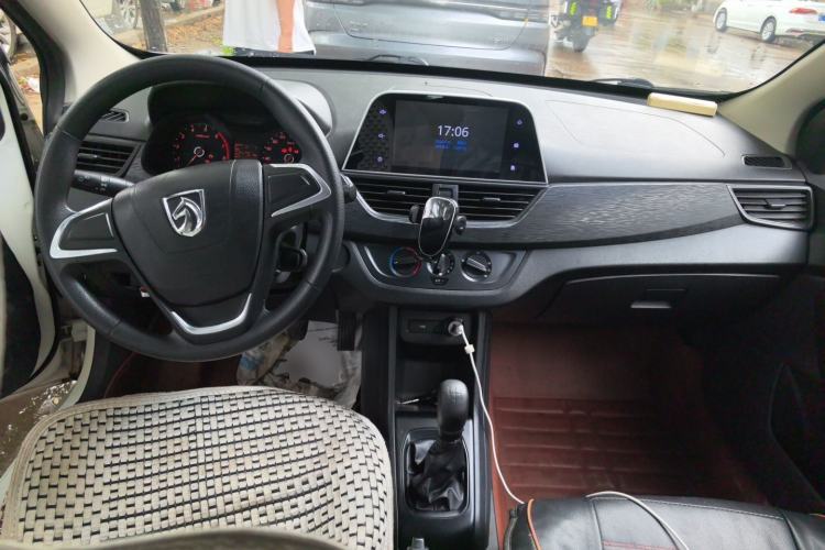 Used Baojun 310 2020 1.2L Manual Comfort Edition Center Console