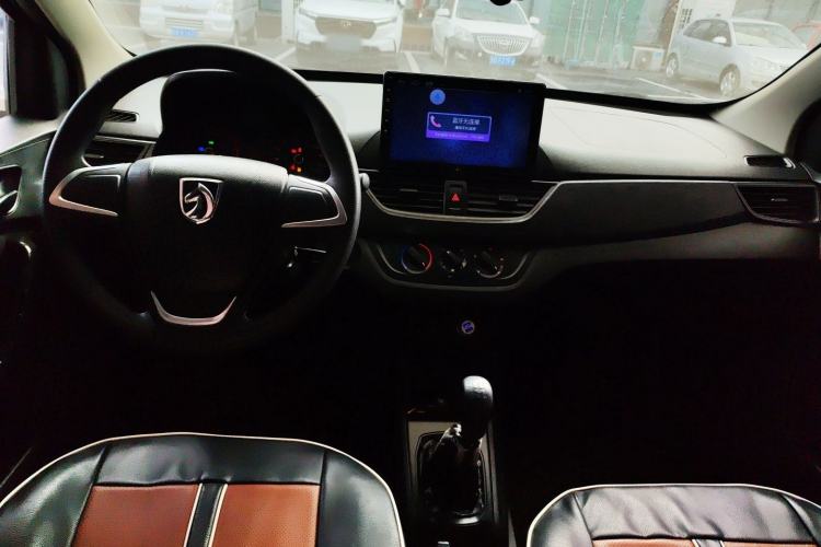Used Baojun 310 2020 1.2L Manual Comfort Edition Center Console
