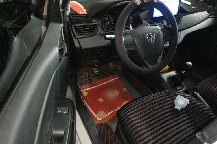 Used Baojun 310 2020 1.2L Manual Comfort Edition Driver Seat