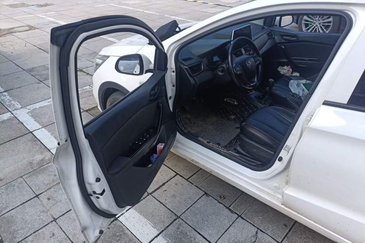 Used Baojun 310 2020 1.2L Manual Comfort Edition Driver Seat