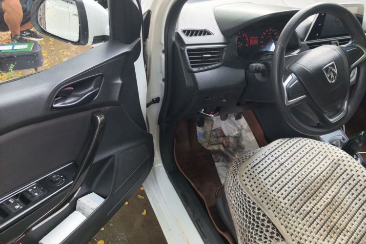 Used Baojun 310 2020 1.2L Manual Comfort Edition Driver Seat