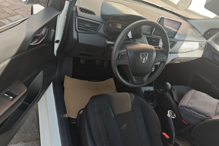 Used Baojun 310 2020 1.2L Manual Value Edition Driver Seat